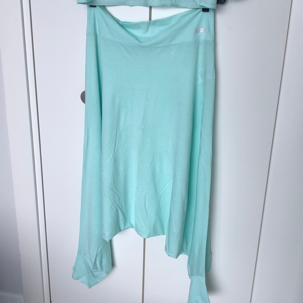 ZUUJA Women’s 2 pc set turquoise color - Picture 2 of 5
